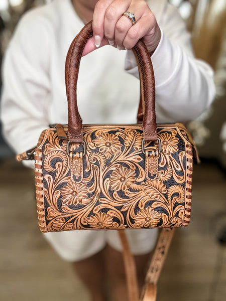 Small Black Background Trunk Bag