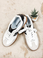 Echo Sneakers