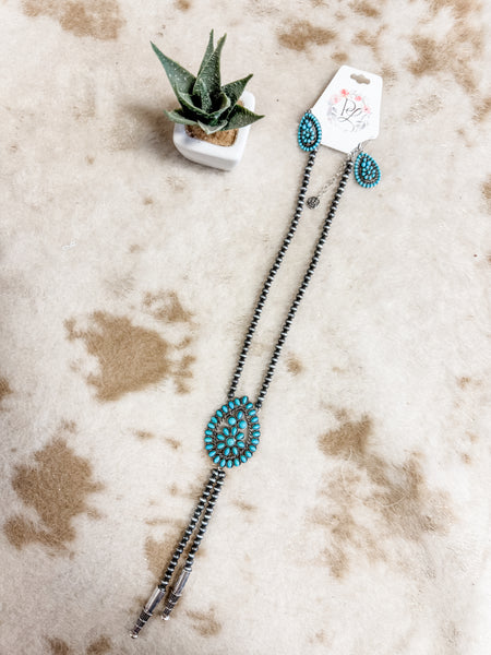Bolo Navajo Pearl Necklace