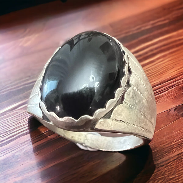 Old Pawn Onyx Ring