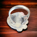 Turquoise ring - gorgeous cabochon and flower base style - Size 7